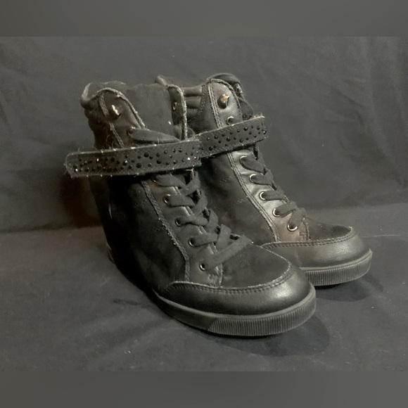 Call It Spring Wedge Heels - Picture 3 of 3